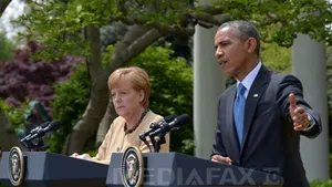 Obama şi Merkel AVERTIZEAZĂ din nou Rusia cu sancţiuni, dacă va continua destabilizarea Ucrainei