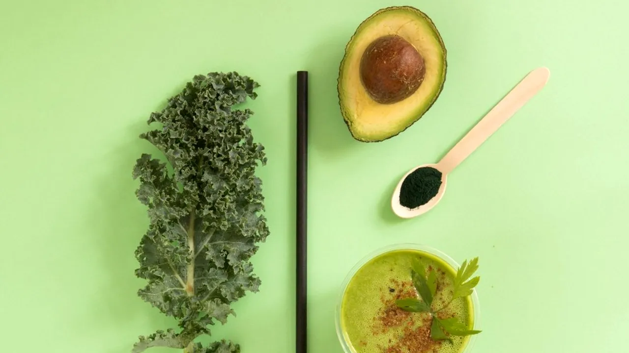 Doi francezi vând în România produse care conţin spirulină din Franţa şi Africa de Vest