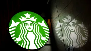 Trazacție gigant de 4 miliarde de dolari: Starbucks vinde 60% din acțiunile sale din China