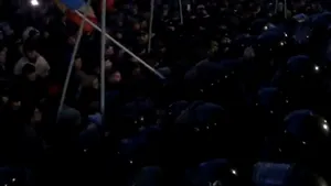 PROTESTE violente la Chişinău după votul Parlamentului în favoarea Guvernului Pavel Filip. UE şi SUA îndeamnă la calm şi dialog- FOTO, VIDEO