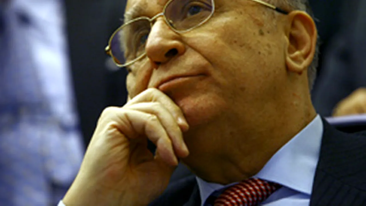 Iliescu: În politică un compromis e un lucru necesar, dar compromisul nu înseamnă să te compromiţi