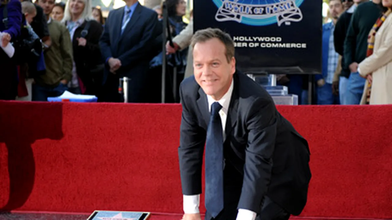 Kiefer Sutherland s-a ales cu traumatisme serioase după ce a căzut pe scara unui autobuz/ Ultimele concerte europene, amânate 
