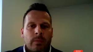 Healthcare Trends VIDEO. Viaţa la Chirurgie Cardiovasculară. De ce statul scoate anual circa 3.000 de locuri la Rezidenţiat dacă nu sunt locuri de muncă? Invitat: Mathe Zsombor, medic primar chirurg