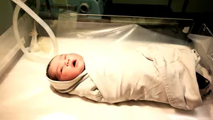 Copiii care au simptomele sindromului provocat de COVID-19 au nevoie de îngrijiri imediate, spun medicii