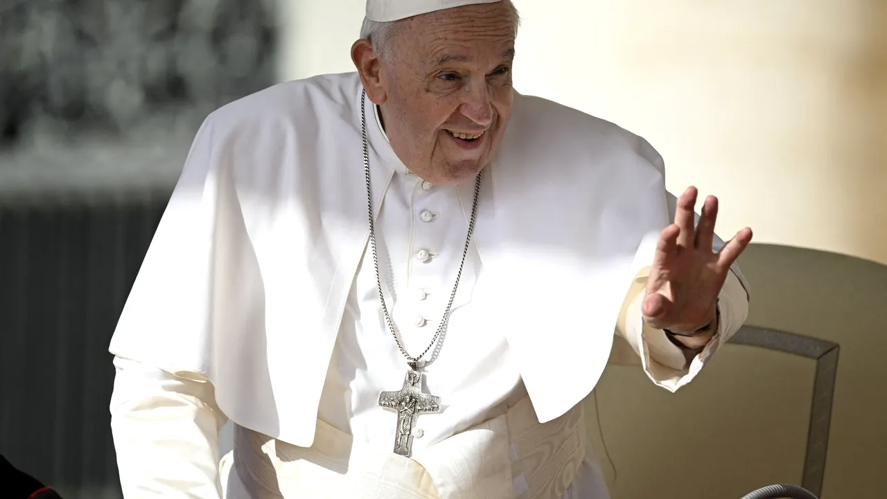 Critici la adresa patriarhului rus din partea Papei: Dumnezeu nu susţine războiul