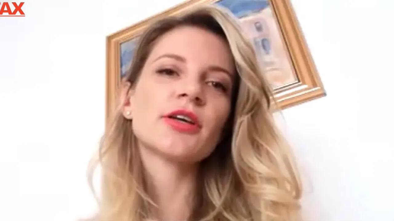 Elena şi Alina şi-au cumpărat apartament de pe internet