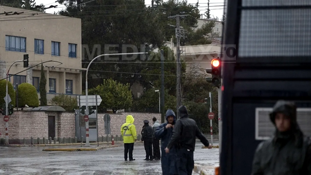 Focuri de armă au fost trase în direcţia Ambasadei Israelului la Atena