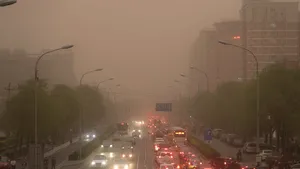 Cel puţin 95 de morţi, în urma unor puternice furtuni de nisip în India. Cei mai mulţi oameni şi-au pierdut viaţa după ce locuinţele s-au prăbuşit 