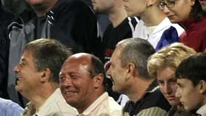 Preşedintele Traian Băsescu asistă la meciul România - Olanda