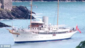 Iahtul regal Nahlin, care a petrecut 62 de ani în România, a revenit în Marea Britanie