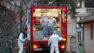 Şeful ISU Hunedoara, confirmat cu noul coronavirus. Va fi internat la Spitalul de Boli Infecţioase din Timişoara