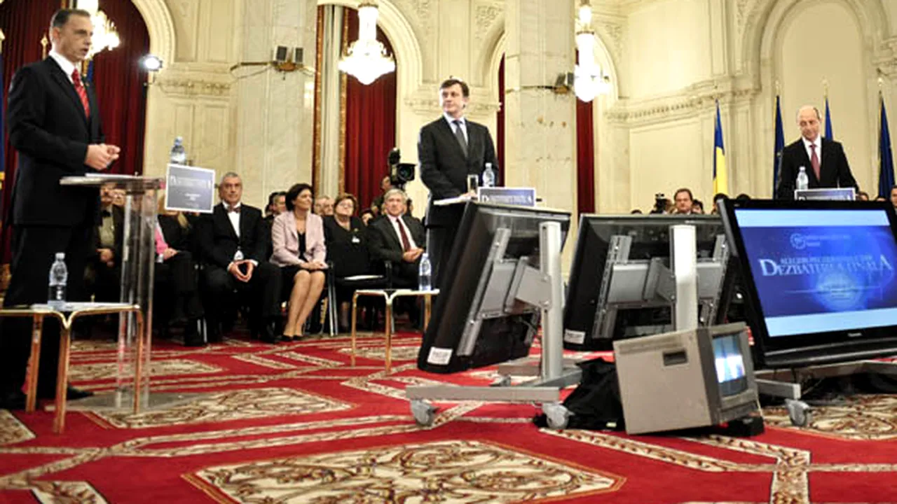 Ironii şi atacuri sub centură la dezbaterea Geoană-Antonescu-Băsescu