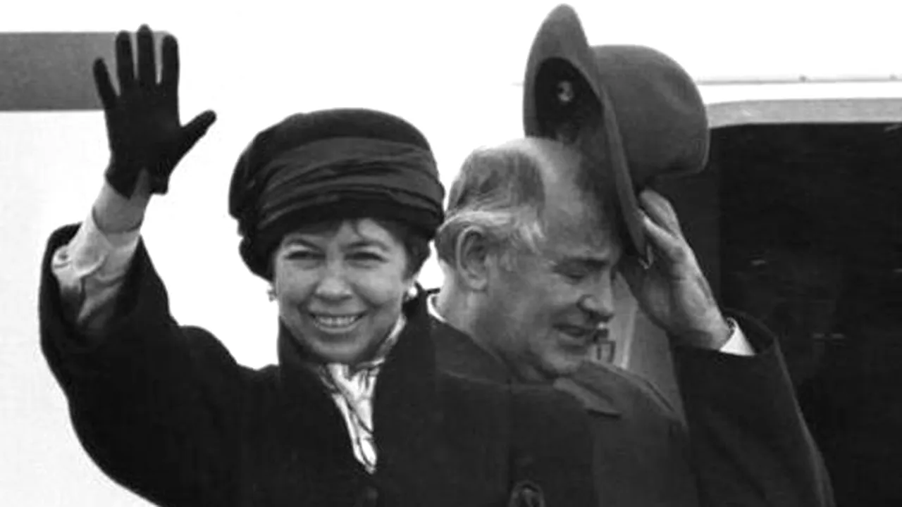 Mihail Gorbaciov va fi înmormântat lângă soţia Raissa. Cum s-a înfiripat marea lor iubire