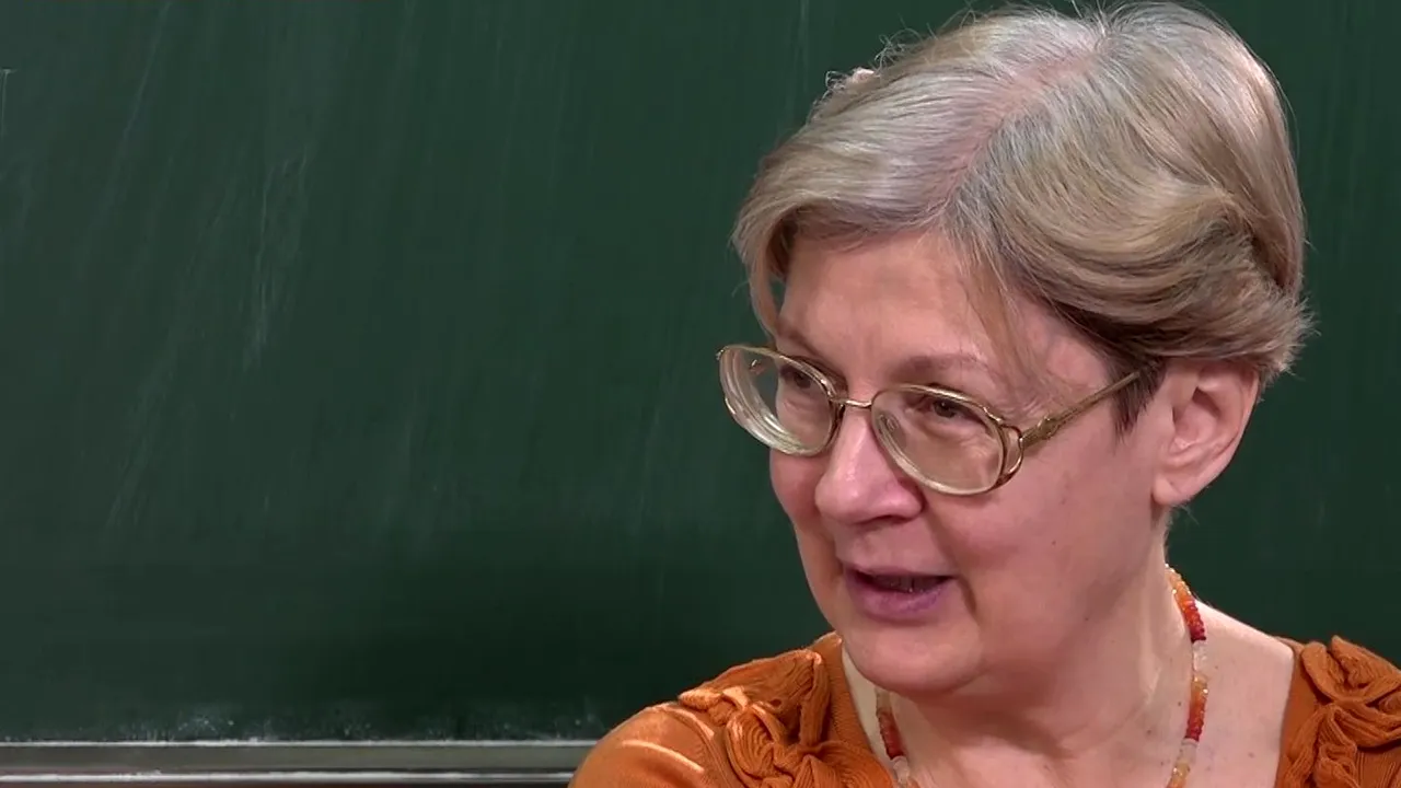 INTERVIU | Florina Rogalski, profesoară cu 40 de ani de carieră: Informaţia pe care o vezi, nu o deţii. Fără reţea, ea a pierit
