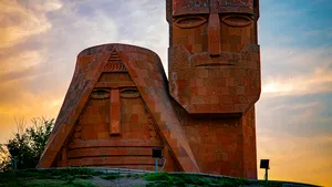  Nagorno-Karabakh:  mărul discordiei dintre trei foste republici sovietice. Rusia acuză Azerbaidjan pentru încălcarea armistiţiului cu Armenia