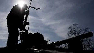 Rebelii proruşi profită de armistiţiu pentru a acumula armament, acuză Kievul