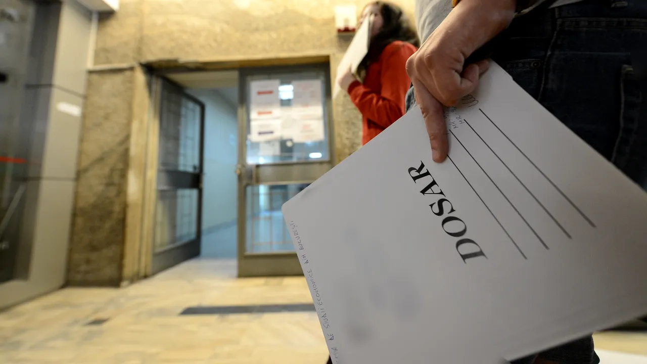 Apelul unui ministru către instituţii şi autorităţi să elimine dosarul cu şină