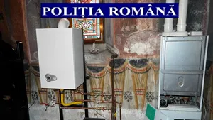 FOTO Dosar penal pentru lucrări neautorizate la o biserică monument istoric de clasă A din Bucureşti 