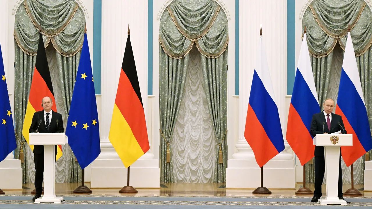 Olaf Scholz intenţionează să menţină contactele cu Vladimir Putin