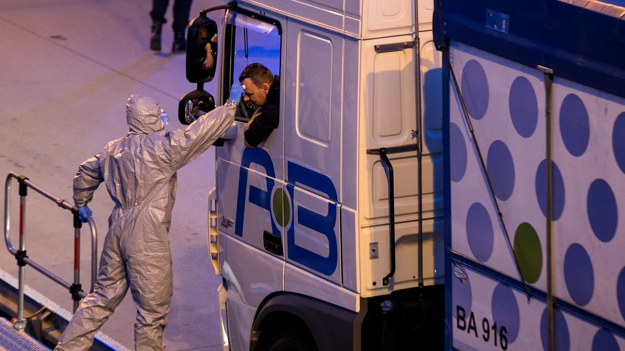 O ţară din Europa se confruntă cu creşterea numărului de cazuri COVID-19, în urma măsurilor de relaxare