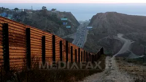 Grecia vrea să construiască un zid pentru a opri imigranţii ilegali