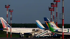 Un avion de pasageri a trebuit să se întoarcă la Moscova din cauza decompresiei cabinei piloţilor