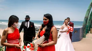 Legalizarea poliandriei. Femeile ar putea avea dreptul să aibă mai mulţi soţi, în ţara cu cea mai liberală constituţie