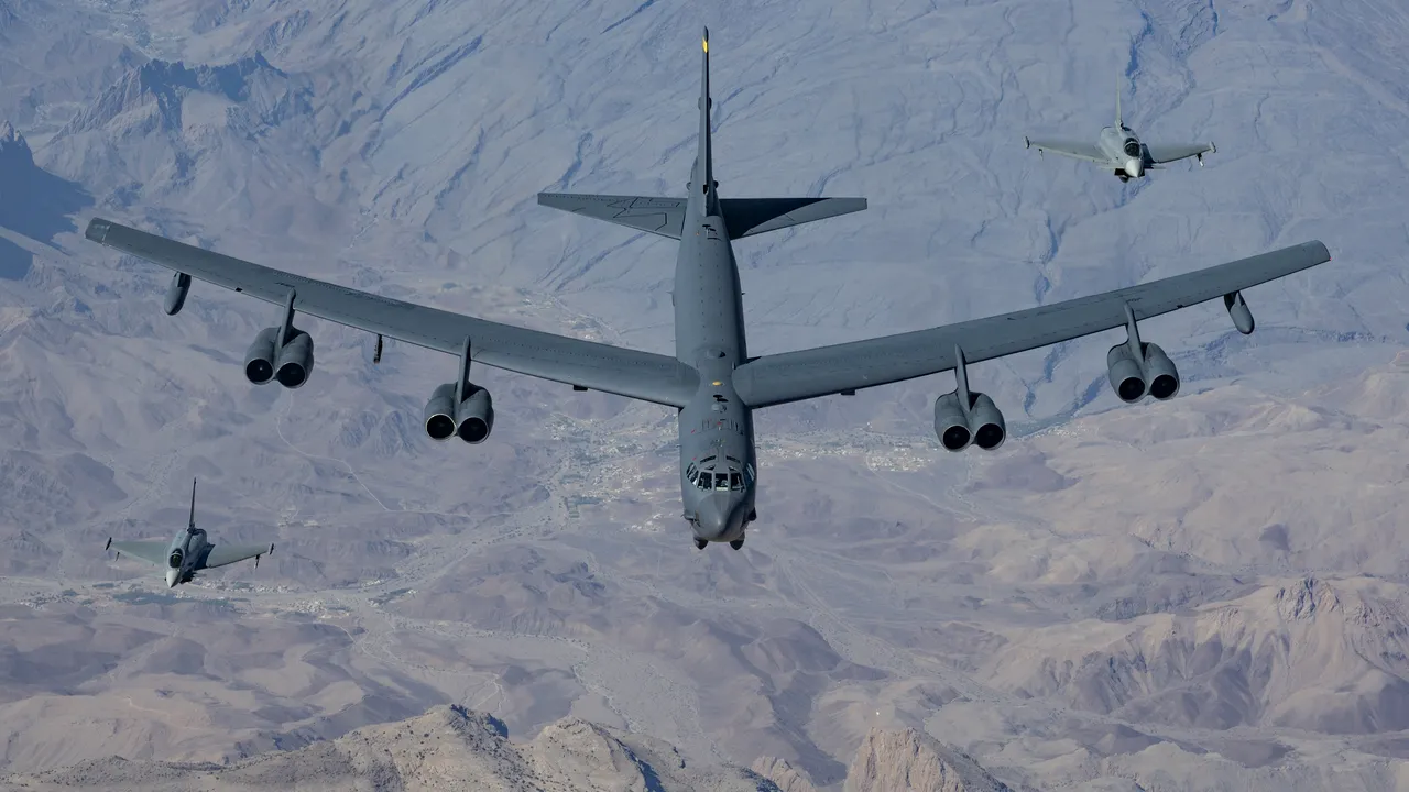 Bombardiere americane sosesc în România pentru misiunea Bomber Task Force 24-4. Acestea au fost interceptate de două aeronave ruseşti deasupra Mării Barents