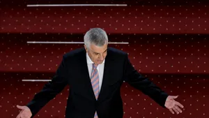 Tăriceanu, despre abrogarea pensiilor speciale: Ne batem joc de noi rezolvând probleme pompieristic