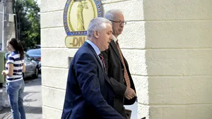 Nicolae Bădălău, preşedinte executiv PSD, şi Adrian Ţuţuianu, preşedintele Comisiei SRI, audiaţi la DNA