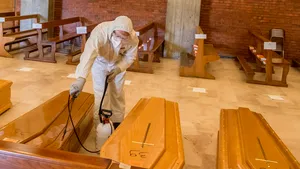 Numărul real al morţilor de coronavirus din Italia e mai mare decât cel declarat. Motivul pentru care nu este cunoscut exact