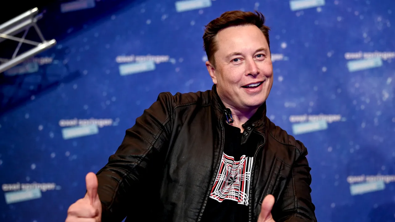 Elon Musk se alătură Consiliului de Administraţie al Twitter