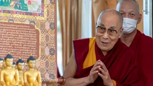 COMENTARIU Lelia Munteanu: Jocurile Amăgirii