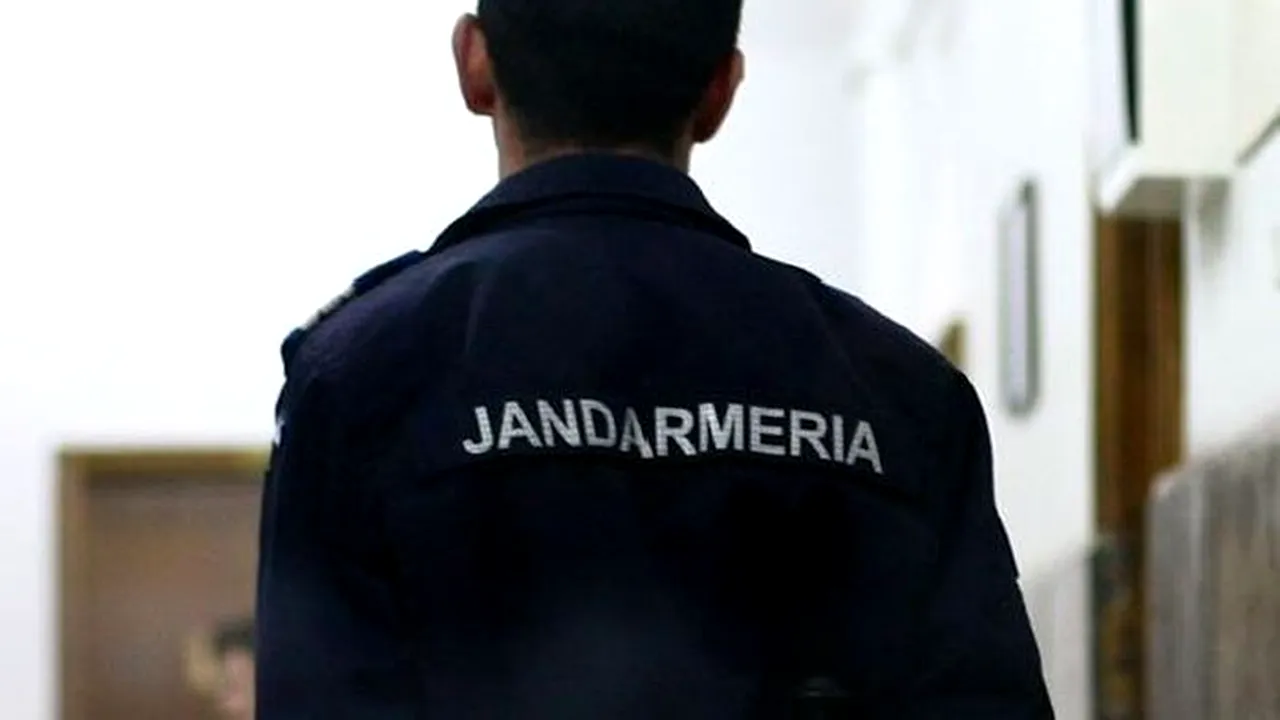 Un jandarm aflat în timpul liber a salvat o tânără strânsă de gât şi lovită de iubit pe o stradă din Dej