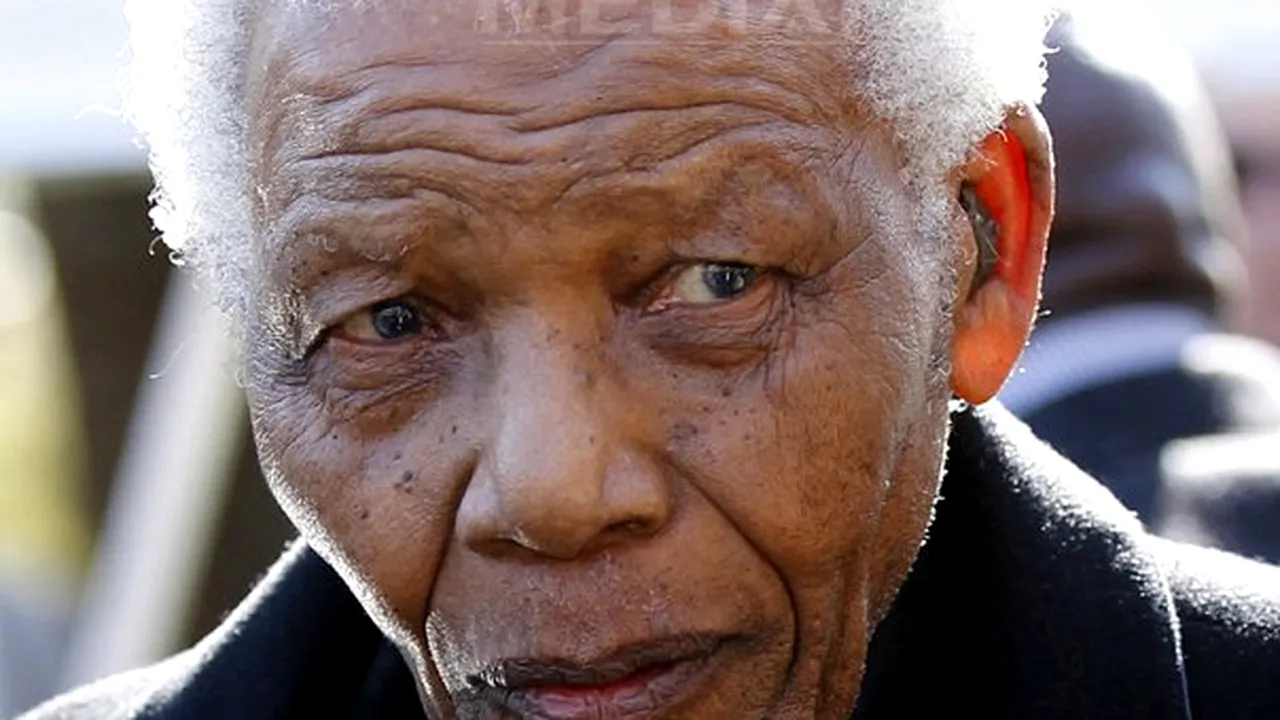 Nelson Mandela este în continuare în stare 