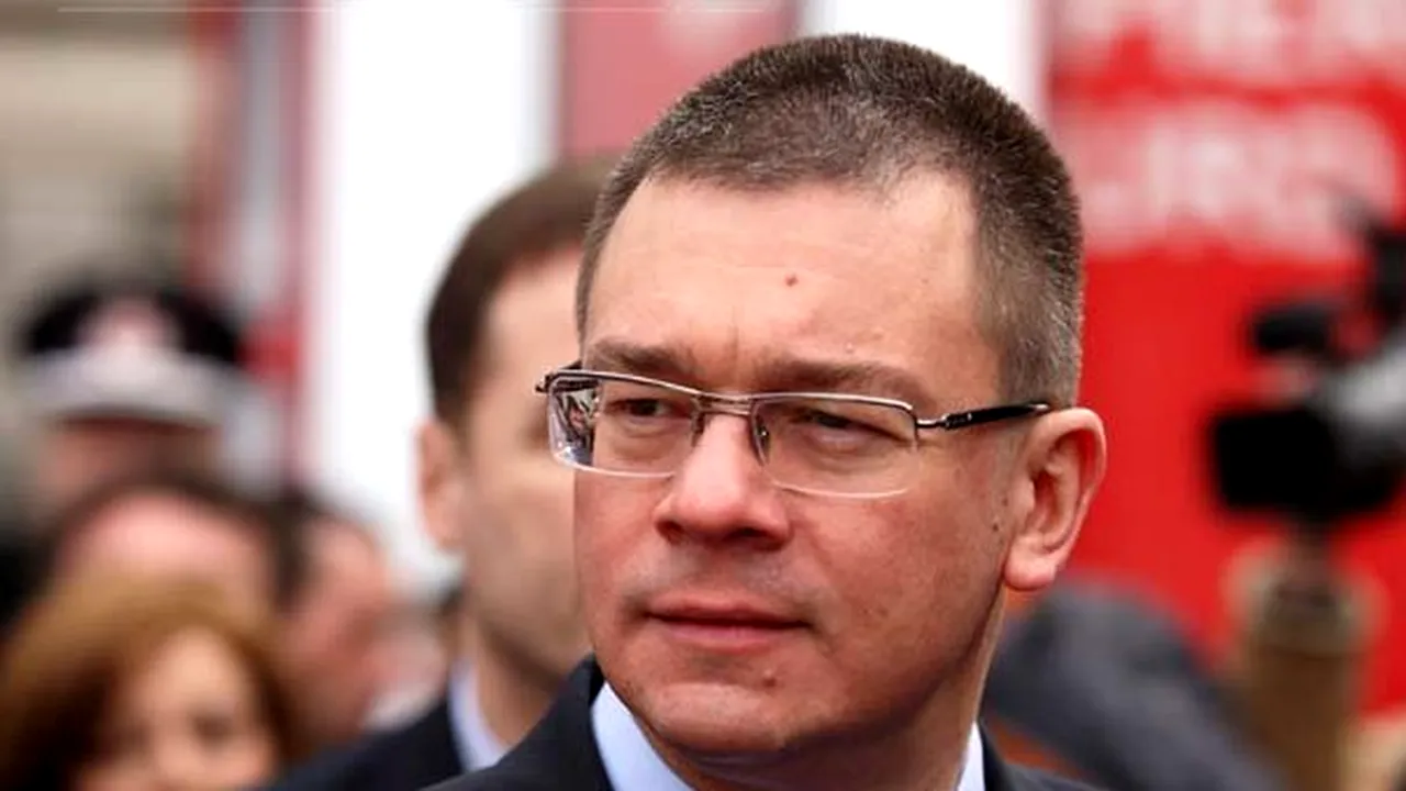 Mihai Răzvan Ungureanu a lansat Iniţiativa Civică de Centru-Dreapta