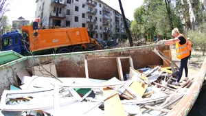 Val de atacuri rusești cu rachete balistice asupra Kievului: Un mort, răniți și pagube la metrou