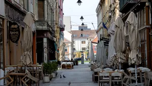 Starea de alertă în România, în propoziţii simple: Ce înseamnă starea de alertă şi pe ce perioadă poate fi instituită? Terasele pot fi deschise