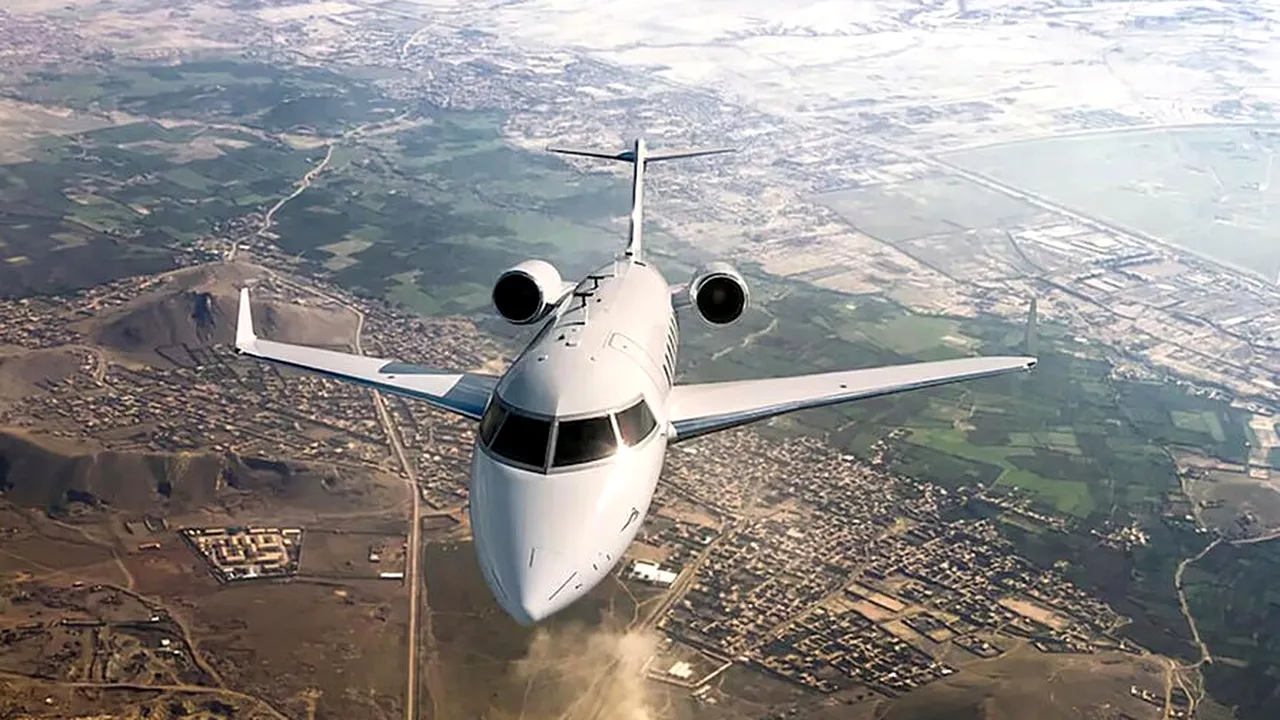 Avion de recunoaștere al NATO a survolat astăzi timp de 9 ore Marea Neagră. Rusia stă cu ochii pe el