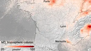 Pandemia de COVID-19 continuă să ducă la o reducere a nivelului de poluare din Europa