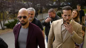 Frații Tate s-au întors în România pentru a semna controlul judiciar