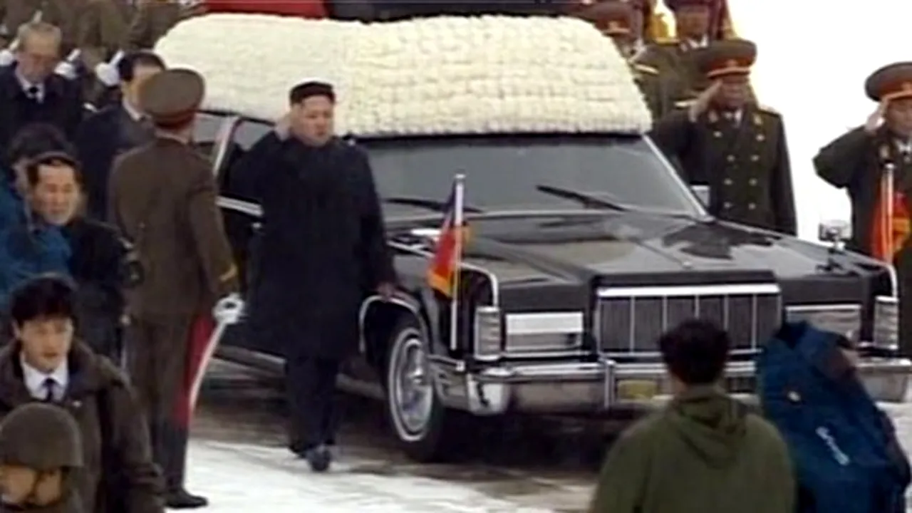 Naţiunile Unite, criticate pentru că au coborât în bernă drapelul pentru Kim Jong-il