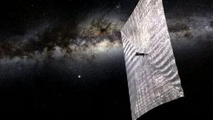 Un vehicul spaţial propulsat cu energie solară va fi lansat în anul 2016