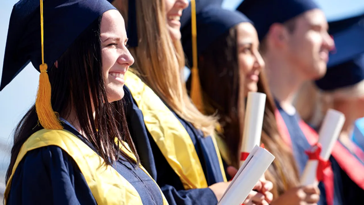 Rector Universitatea Bucureşti: Media pregătirii la universităţile particulare se află sub media universităţilor publice. Apariţia multor facultăţi private a dus la erodarea calităţii studiilor în România
