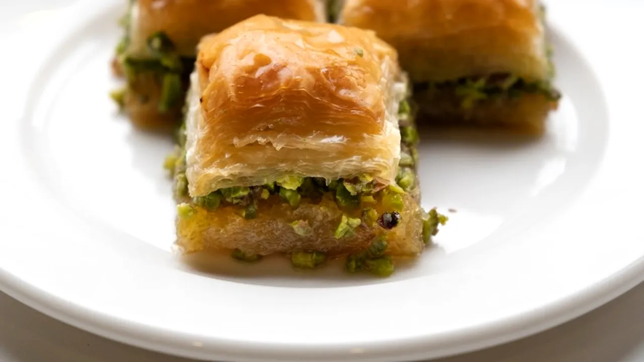 Ziua Mondială a Baklavalei . Un Delectabil Clasic Turcesc