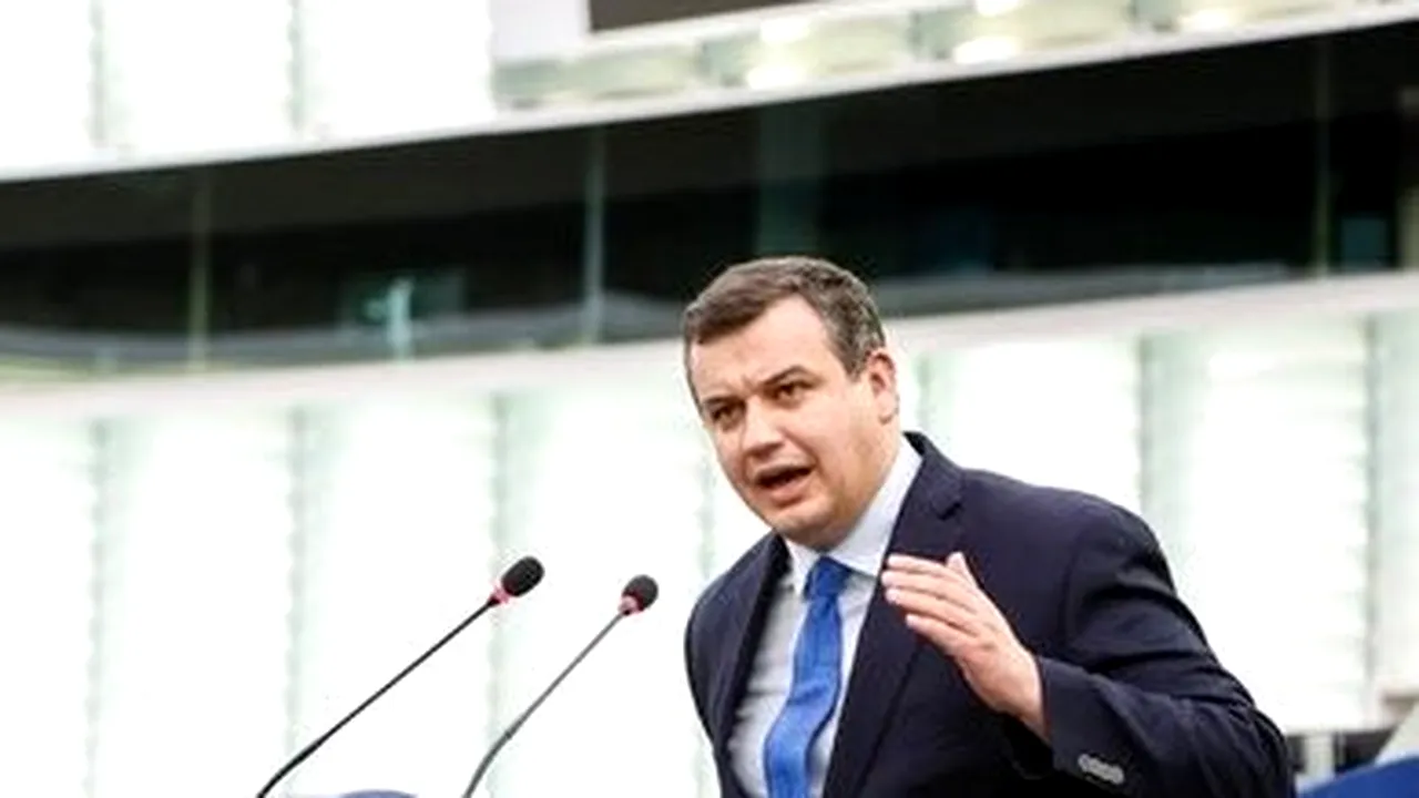 Eurodeputatul Eugen Tomac cere demisia preşedintelui CNCD, după declaraţiile lui Viktor Orban