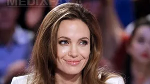 Angelina Jolie, care are şase copii: 