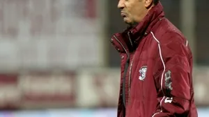 Fanii rapidişti au cerut demisia lui Rednic