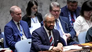 Ministrul de externe britanic: Iranul ameninţă pacea din Orientul Apropiat