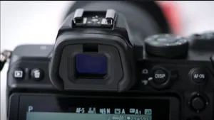 Nikon vine din urmă şi anunţă o aplicaţie care transformă DSLR-ul în webcam